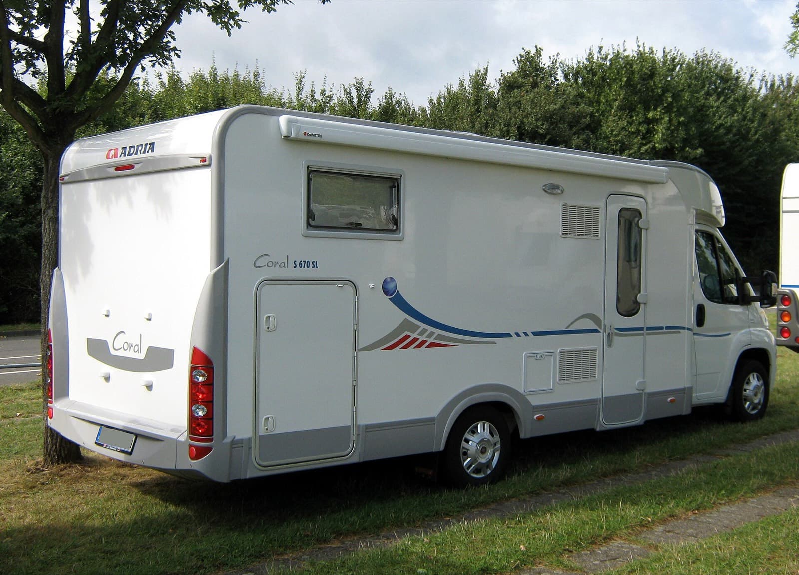 Adria Coral S photo 1